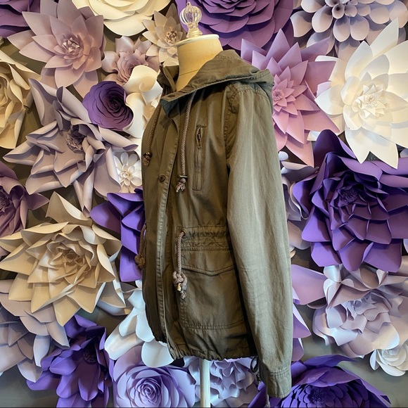 Grey Jacket - Picture 2 of 5